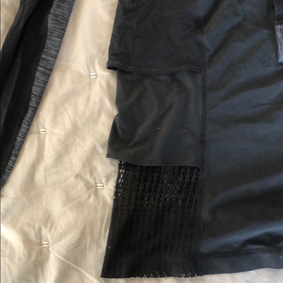 Lululemon 1/4 Zip Runner’s Pullover - Picture 3 of 3